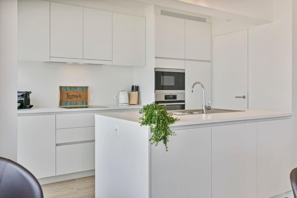 Huswell - Majestic Apartment With Breathtaking Sea View De Haan Exteriör bild
